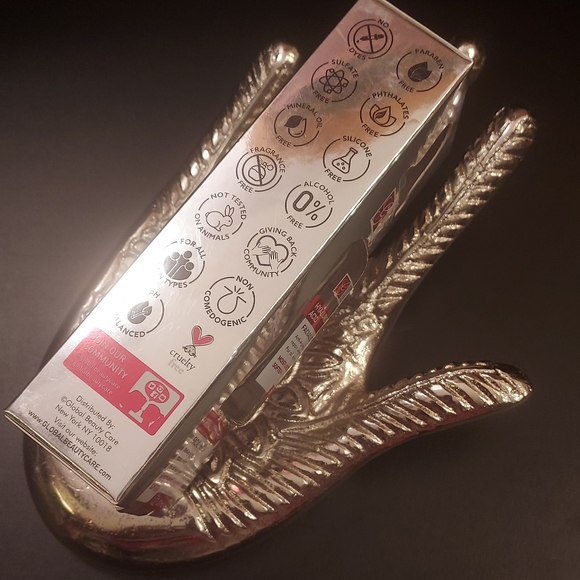 Hyaluronic Acid Facial Serum Anti-Aging Skin Repair for All Skin Types 1 fl oz - Picture 4 of 5